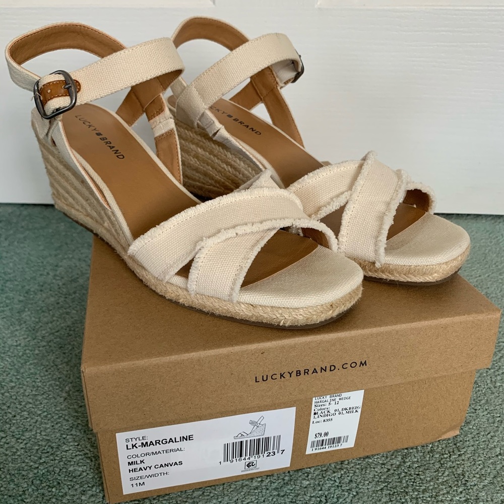 Like new-with box Lucky Brand Wedge